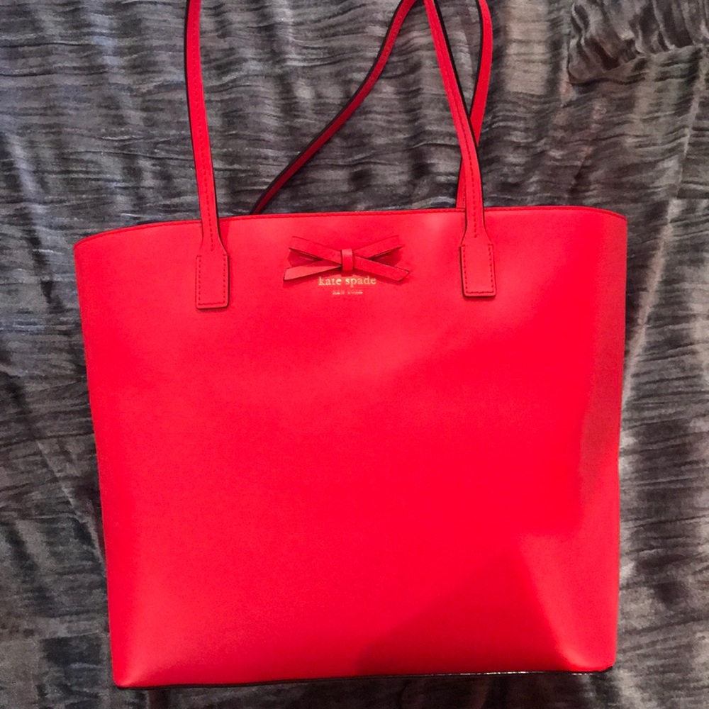 Kate Spade bucket tote
